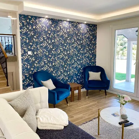 La Casita Serbia Villa *